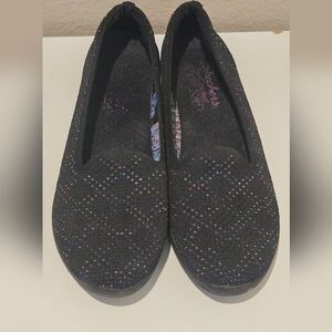 Skechers Black with Multi Color Fleck Pattern shoes. Size 9 (EU 39). EUC!